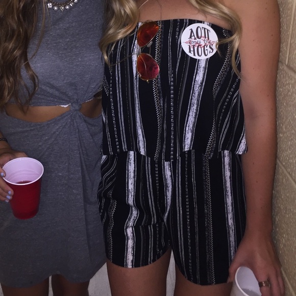 STRAPLESS ROMPER - Picture 2 of 4